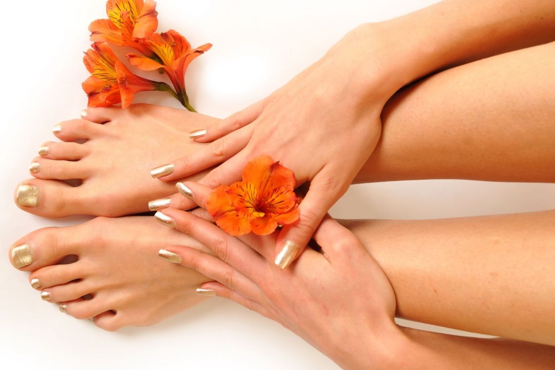 Manicure / Pedicure: improve the aesthetics of your hands and feet